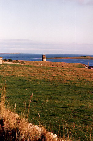 Shapinsay - Blick vom Castle zum Duschturm