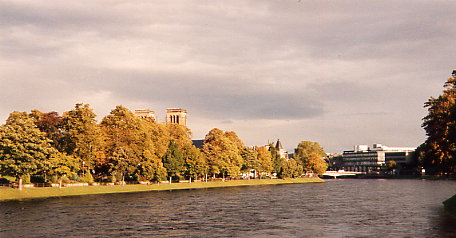 Inverness - Blick von der Brücke Richtung Stadtzentrum