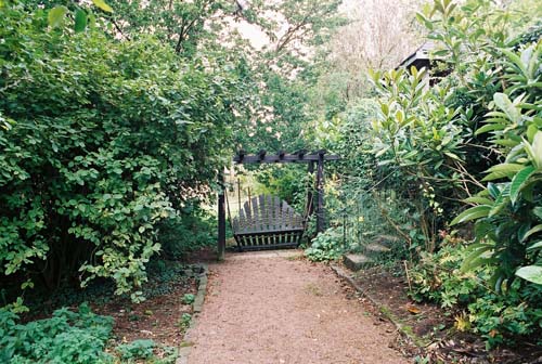 eine traumhafte Gartenbank!